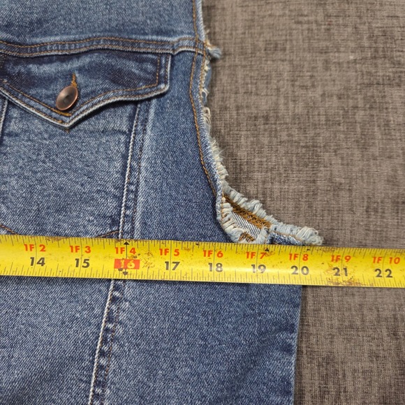 Our Universe Stranger Things Hellfire Club Denim Vest Men's M Demobat Slayer - Picture 9 of 10